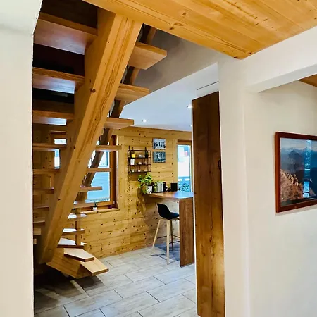 Everest Διαμέρισμα Μόργκινς